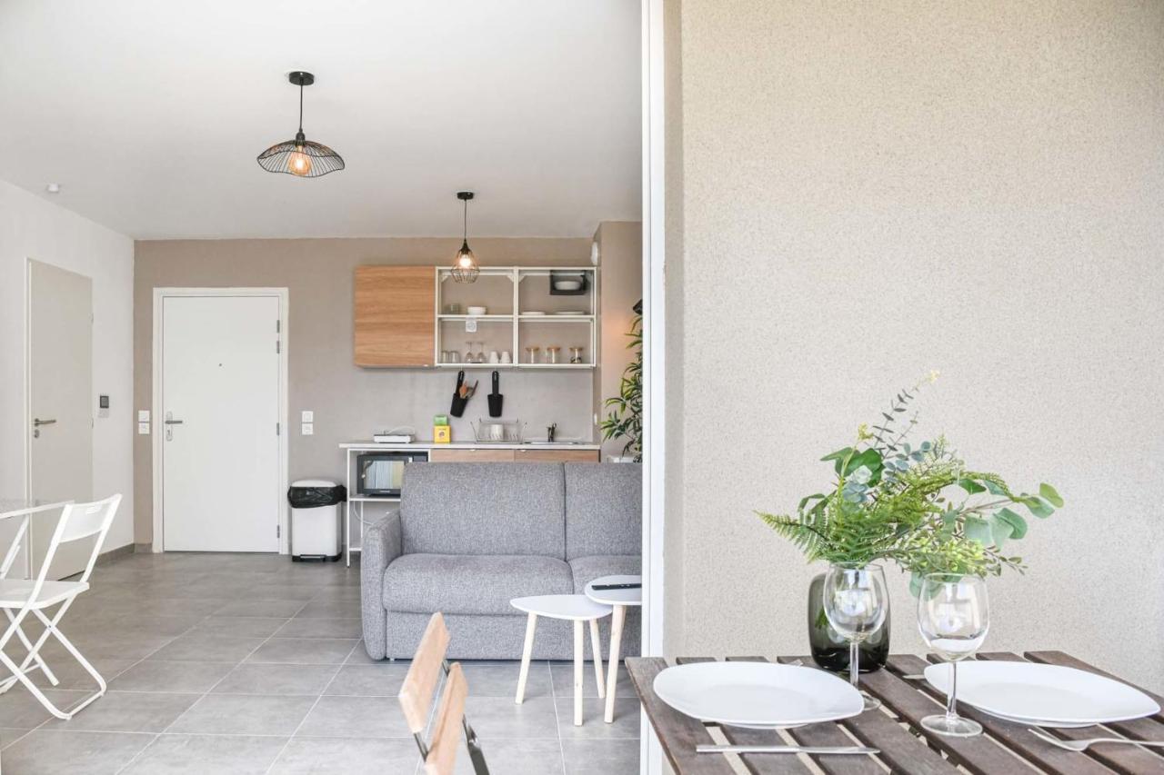 Appart Avec Terrasse Et Parking A 2 Min Du Metro 马赛 外观 照片