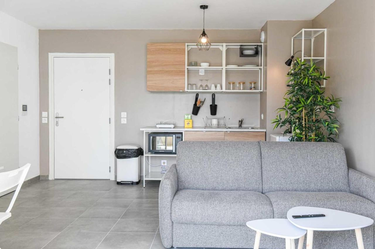 Appart Avec Terrasse Et Parking A 2 Min Du Metro 马赛 外观 照片