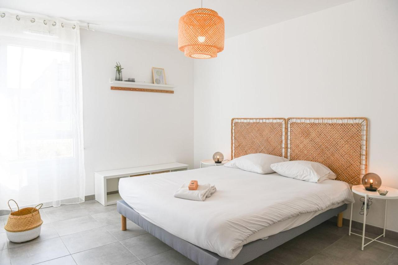 Appart Avec Terrasse Et Parking A 2 Min Du Metro 马赛 外观 照片